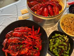 -巴厘龙虾·榜首油焖大虾(音乐学院·沿江酒馆店)