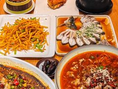 -莲餐厅·湖北菜·潜江小龙虾店(愚园路店)
