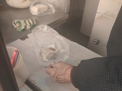 -阿婆油墩子(五里桥路188弄小区店)