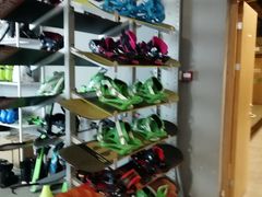 -莱茵体育生活馆