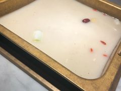 -尚尚仙·酸汤猪手·猪肚鸡火锅(华联万柳购物中心店)