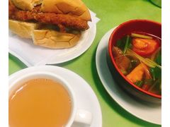 猪扒包-胜利茶餐室