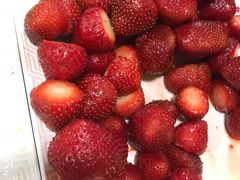 甘草草莓-老炳·七丛松甘草水果