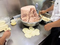 -黄阿姨锅贴大王(万航渡路店)