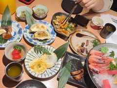 -枝魯枝魯自助料理