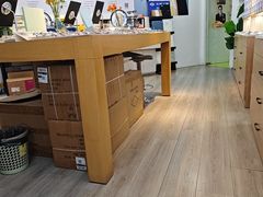 -天空之镜眼镜店蔡司依视路配镜授权零售店(望京颐堤港店)