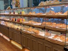 面包甜点陈列柜-新侨三宝乐面包店(崇文门店)