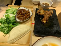 -关东小磨东北菜(上海长风大悦城店)