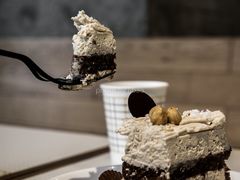 榛子蛋糕-Dough&Joe团憩(瑞虹天地月亮湾店)