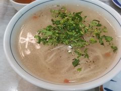 -努拉洪鸡蛋面馆