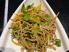 -潮汕三宝鲜牛肉火锅