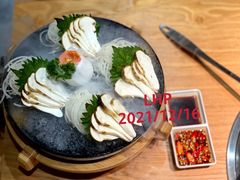松茸刺身拼盘-一朵菌·野生菌探索家火锅(南亚店)