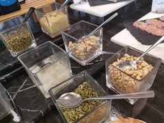 -圣丰索菲特·2 On 988 Café 自助餐厅