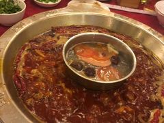 -山城年华老火锅(玉林店)