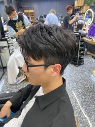 -藤野造型专业烫染接发