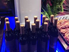 -布罗城堡自助烧烤(鸿通城购物中心店)