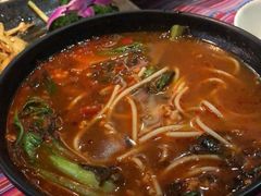 酸辣米线-香巴拉云南餐厅(华莱坞店)