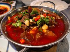黄焖带皮牛肉-龙大哥辣子鸡新概念餐厅(美的林城店)