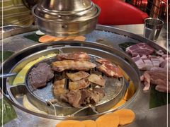 -哈哈碳都·牛肋条无限自助烤肉(台江万达店)