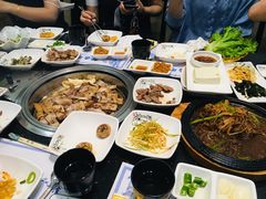 -青松馆韩国料理(香港中路佳世客店)