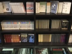 店内环境-钟书阁(松江泰晤士小镇店)