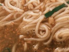 -正宗杨记普洱酸醋米线(总店)