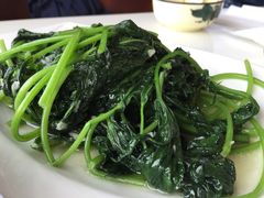 -鑫悦楼煎蟹·16年海鲜大排档