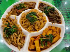 小吃五拼-令氏家外家周秦食府(高新店)