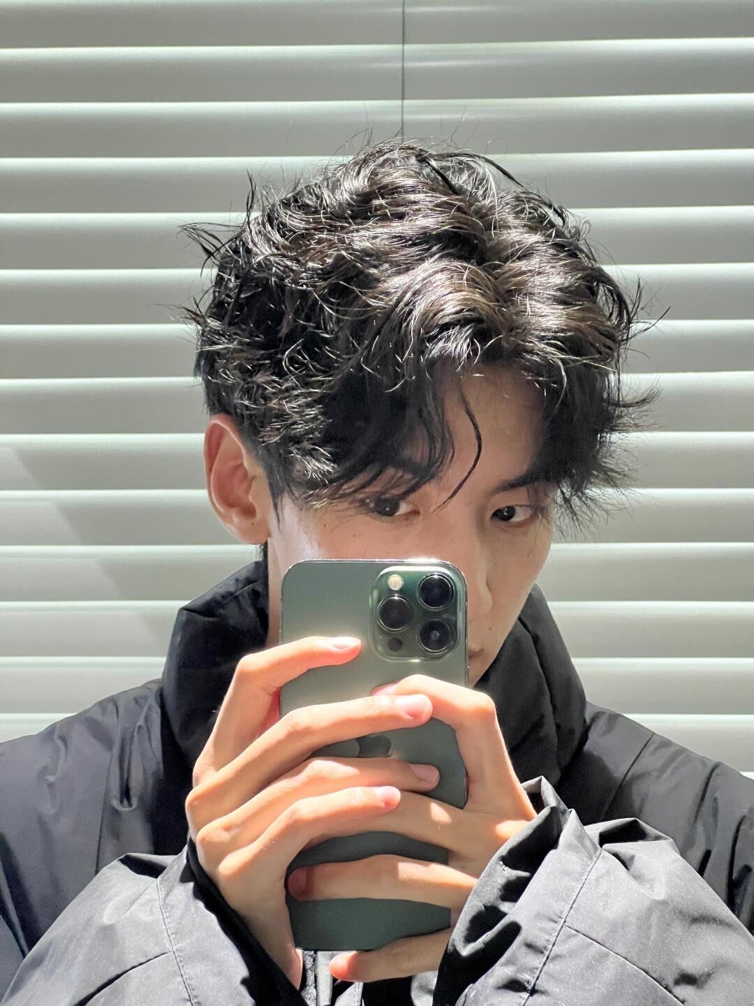 中分发型超帅气