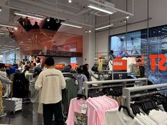 -NIKE上海青浦换季优惠店