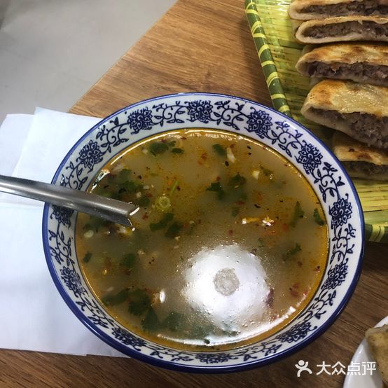 吉羊小馆羊肉汤(泰山路店)