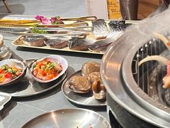 -围炉肉舍丹东海鲜烤肉·烤活鳗(步行街店)