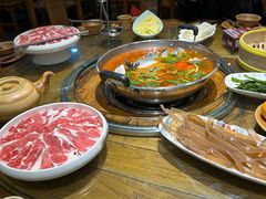-亮欢寨酸汤鱼(沙冲路店)