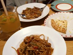 -菲滋意式餐厅(金华银泰城店)