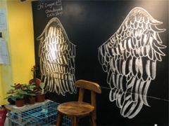 用餐区-志龙皇冠吃货椰子铺