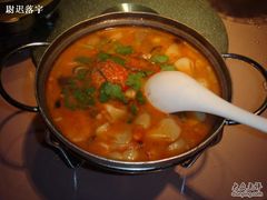 冬阴海鲜锅-好滋味365艺术餐厅
