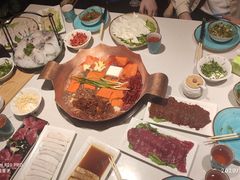 -墨居上隐·院子里火锅(峨眉店)