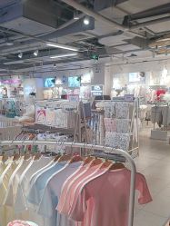 -孩子王(泊富ICITY店)