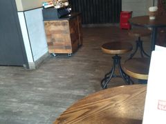 大堂-星巴克(无锡东方商厦店)