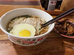 -矮子粉店1985·长沙米粉(湘春路店)