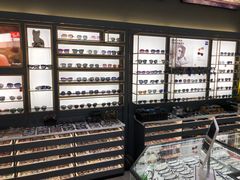 -三叶眼镜城(八佰伴店)