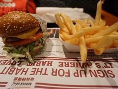 -The Habit Burger Grill 哈比特汉堡(复兴soho店)