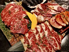 -山川小町·极番烧肉(新地假日广场店)