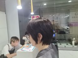 -镁连社·美联社
