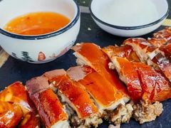 -小白的·非遗东方烤乳猪·海南菜连锁餐厅(椰梦长廊外贸路店)