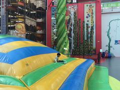 -蒙特利亲子乐园