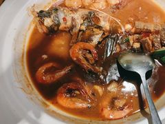 -卢大鲜鱼头捞饭(美利广场店)
