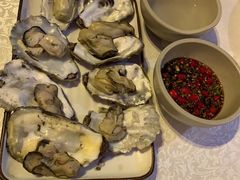 高压锅生蚝-琼大师东方烤乳猪(亚特兰蒂斯店)