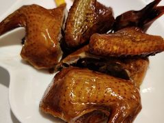 红烧脆皮乳鸽-凯逸轩·匠心粤菜(中城名仕汇店)