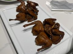 手撕乳鸽-琬苑鸽庄·川粤融合菜(解放碑总店)